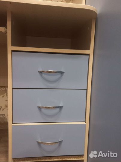 Компьютерный стол