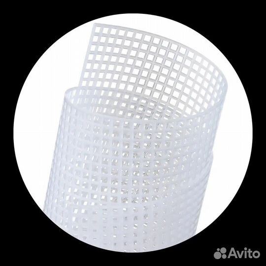 Канва пластиковая 42х60см.Ячейки 4х4 мм,цвет белый