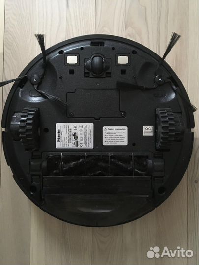 Робот пылесос miele