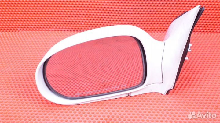 Зеркало заднего вида боковое заднее левое Kia Carn