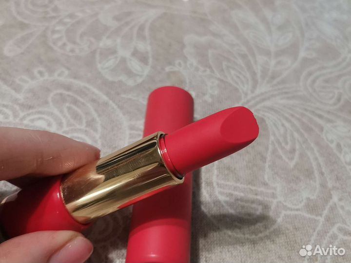 Lancome помада