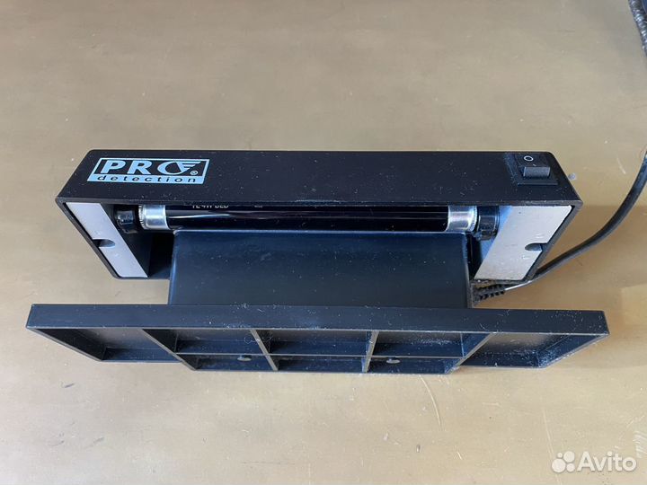 Детектор подлинности валют