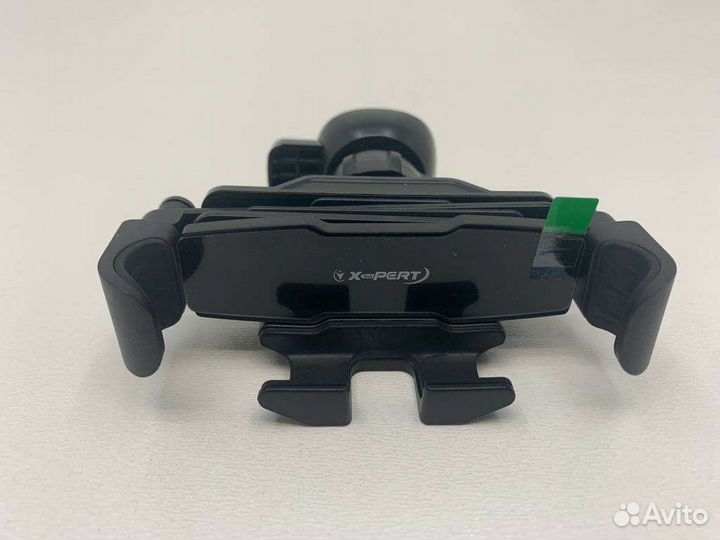 Держатель для телефона в машину м-18