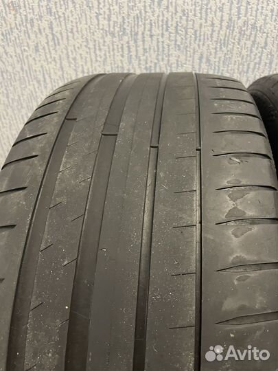 Michelin Pilot Sport 4 245/40 R19