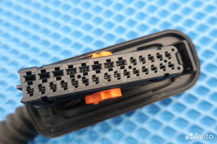 Проводка двери передней левой VW Polo Sedan