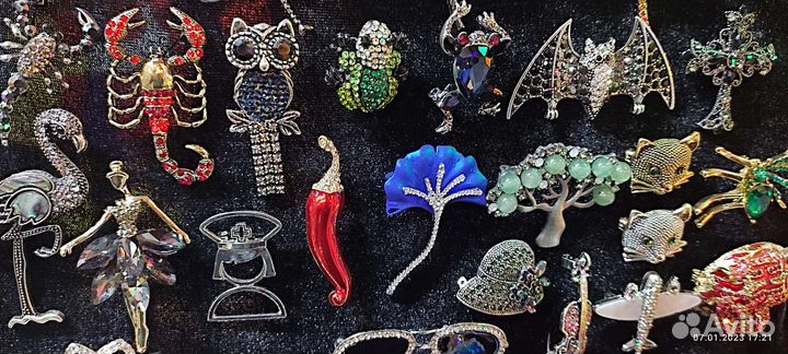 Брошки новые описание внизу спасибо