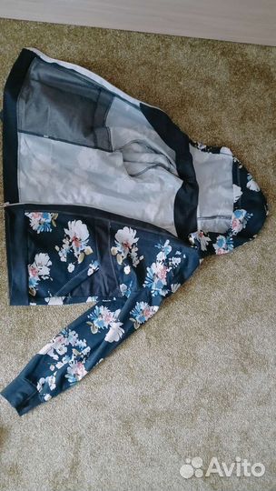 Спортивный костюм женский