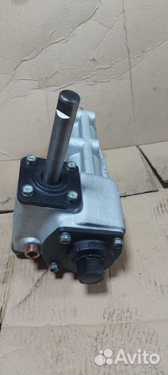 Рулевой редуктор на Волгу 3110,31105 без гур