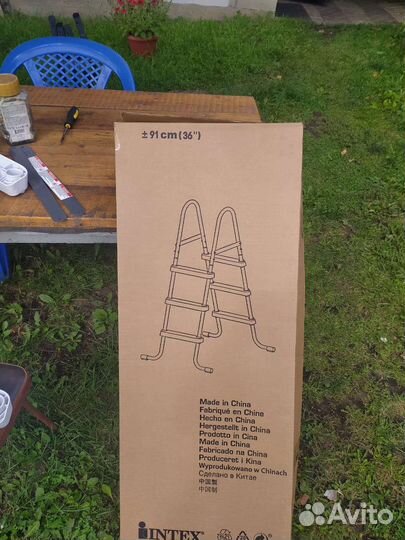 Лестница для бассейна