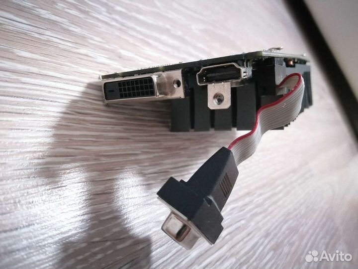 Видеокарта asus GF GT 730 1GB (GT730-SL-1GD3-BRK)