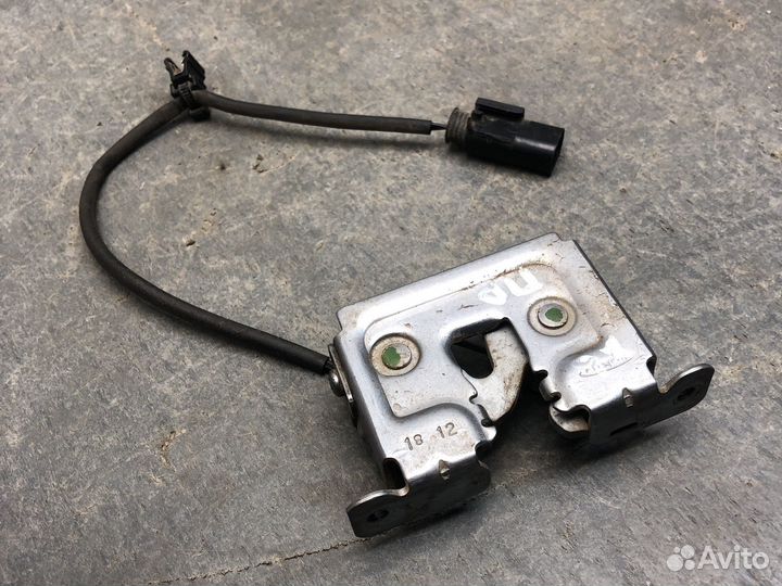 Замок концевик капота BMW X6