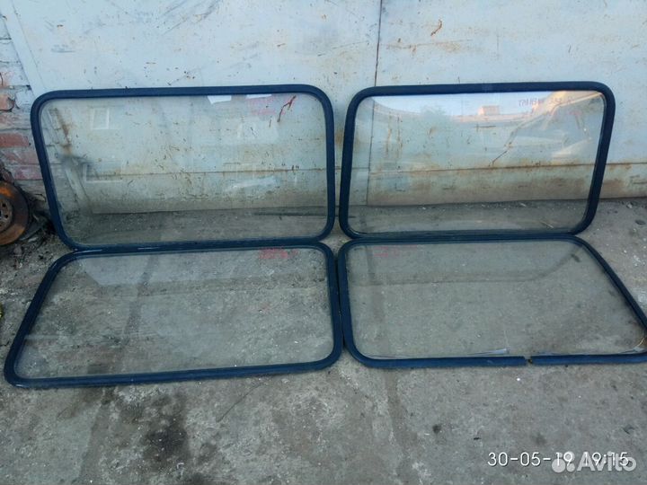 Стёкла Ford Transit 1995год
