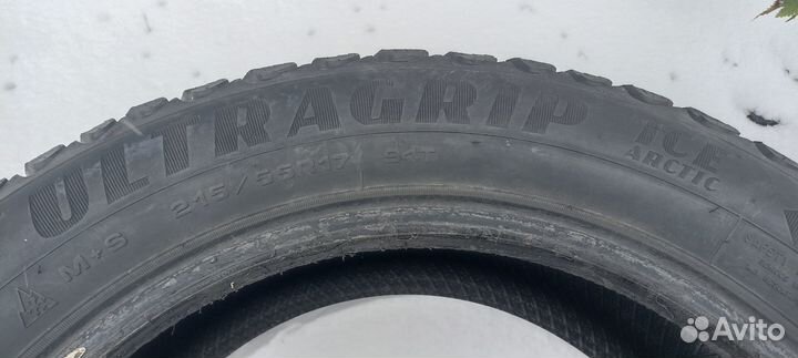 Goodyear Ultragrip Ice Arctic 215/55 R17 94