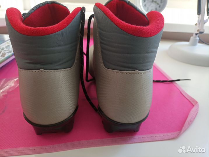 Лыжные ботинки детские 35 рр Nordway