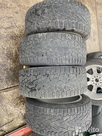 Pirelli Ice Zero 245/45 R18
