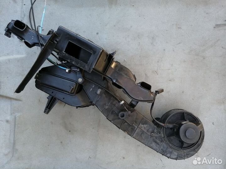 Корпус отопителя для VW Passat (B3) 1988-1993