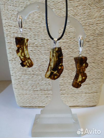 Янтарь.серьги,подвеска.Спилы