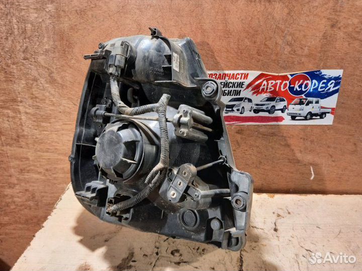 Фара передняя левая Kia Bongo 3 2004-2012