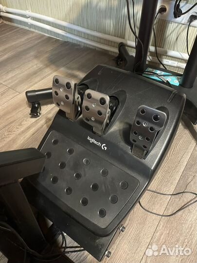 Кокпит для симрейсинга