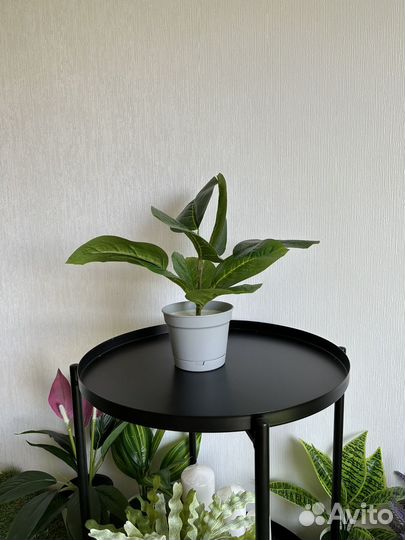 Искусственные цветы в горшках новые