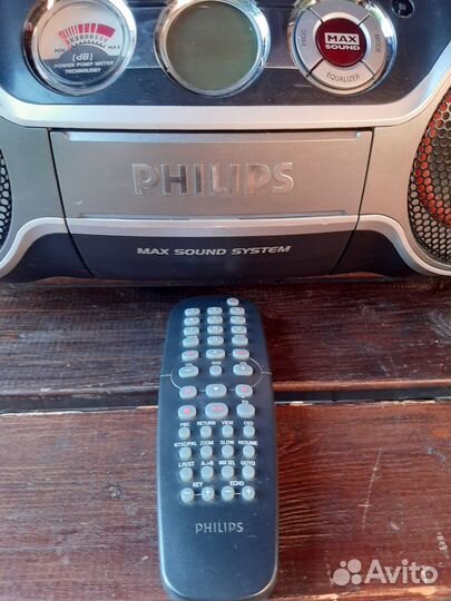 Магнитола Philips az2536