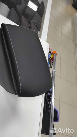 Подлокотник Кио Рио 3,4