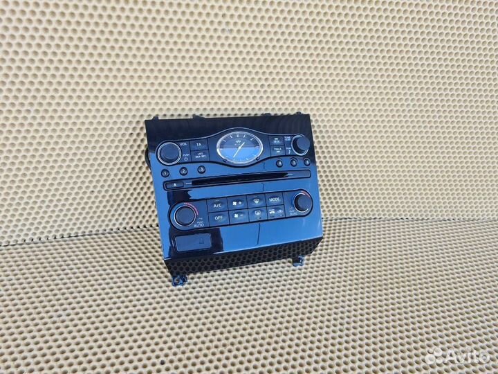 Блок управления климат-контролем Infiniti Fx35