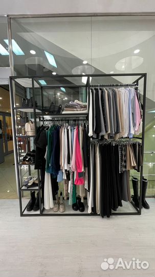 Рейлы, вешалки, торговое оборудование