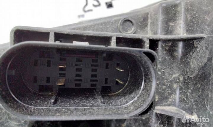 Фара правая Mercedes-Benz C-Class