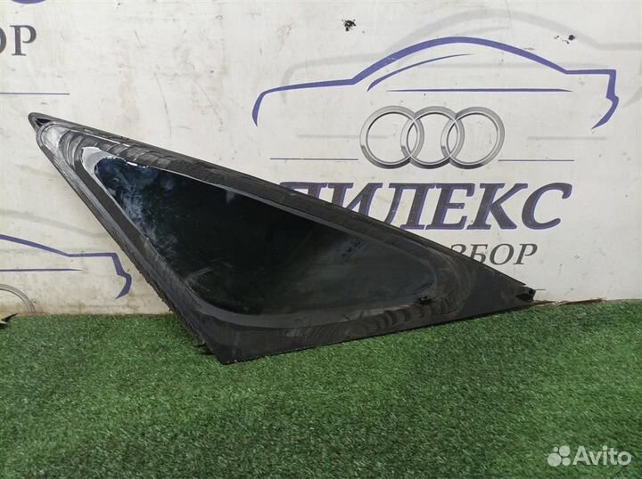 Стекло кузовное глухое левое Audi Audi A8 4E 20