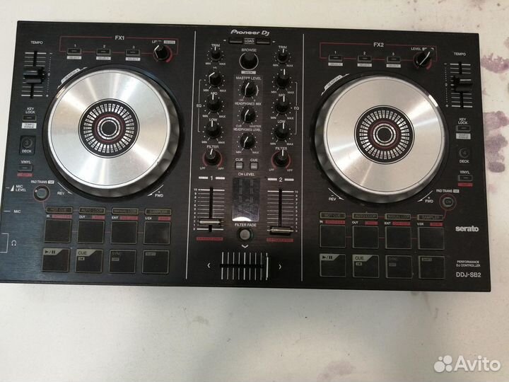 DJ контроллер Pioneer DDJ-SB2