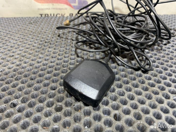 7000000200005 Антенна GPS Man TGA