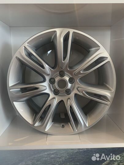 Диск Land Rover R20 LR091537