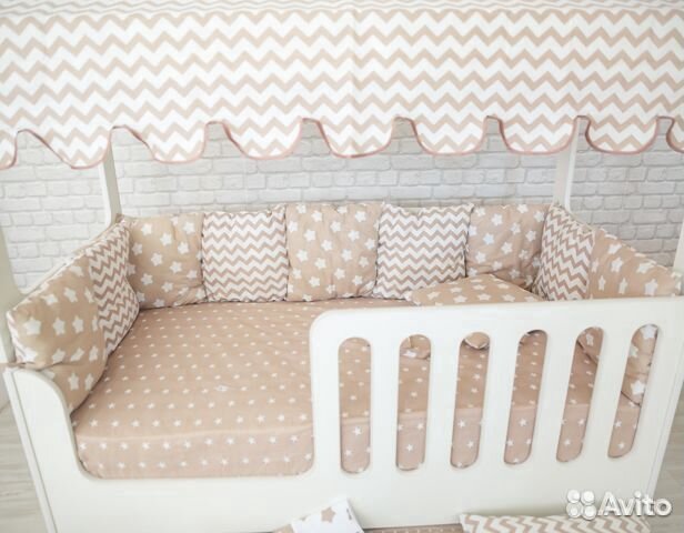 Детская кровать домик