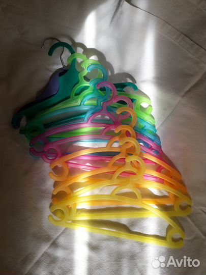 Вешалки для детской одежды