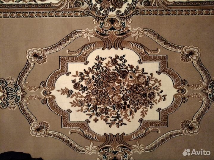 Ковер шерстяной