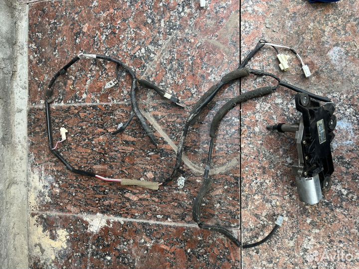 Мотор стеклоочистителя задний Mazda 3 Bk хэтчбек