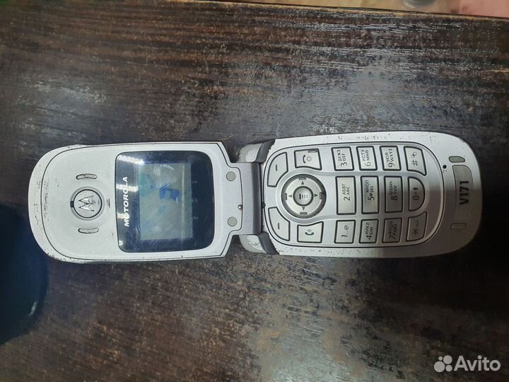 Motorola V171