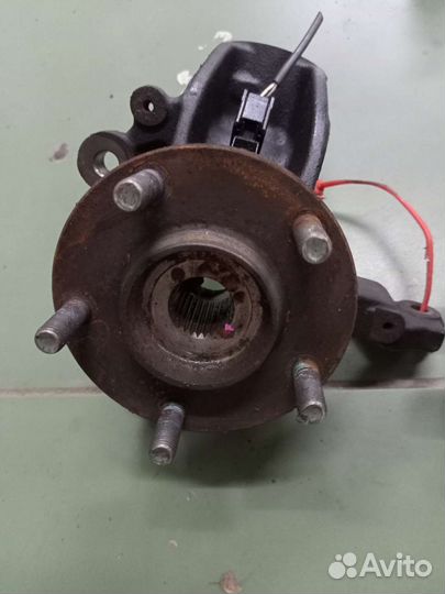 Поворотный кулак mazda 3 bk