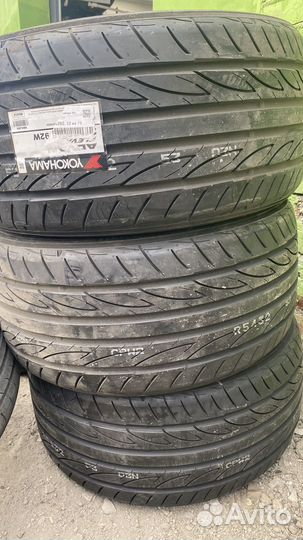 Yokohama Advan Fleva V701 245/35 R18