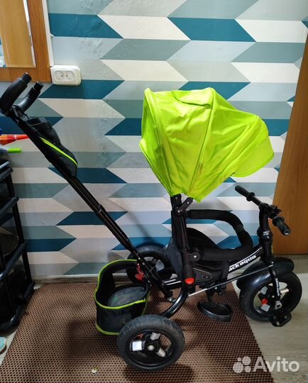 Трехколесный велосипед