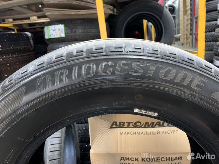 Bridgestone Dueler H/L 422 Ecopia 225/65 R17