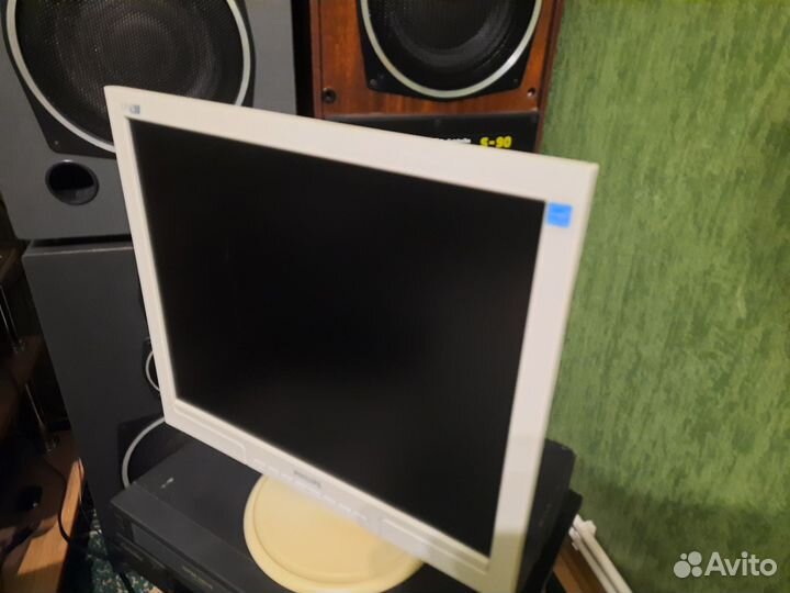 Монитор для компьютера philips