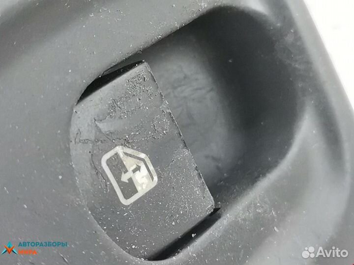 Кнопка стеклоподъемника Maserati Quattroporte 5