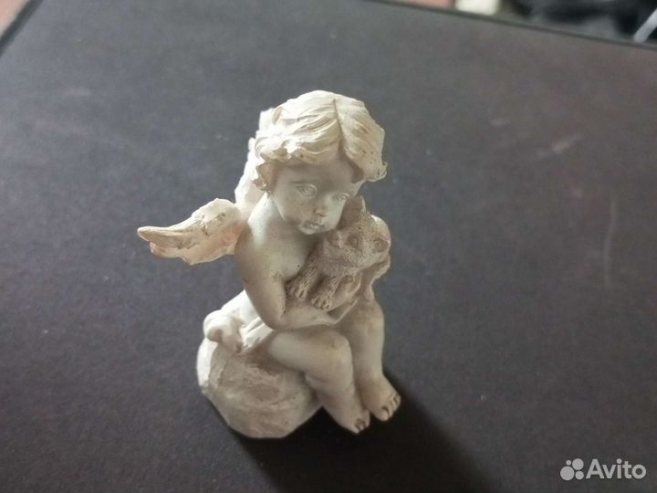 Статуэтка фарфор