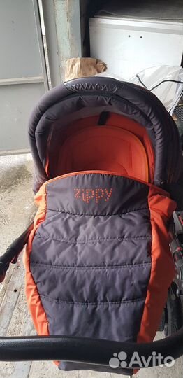 Детские коляски 2 в 1 бу zippy