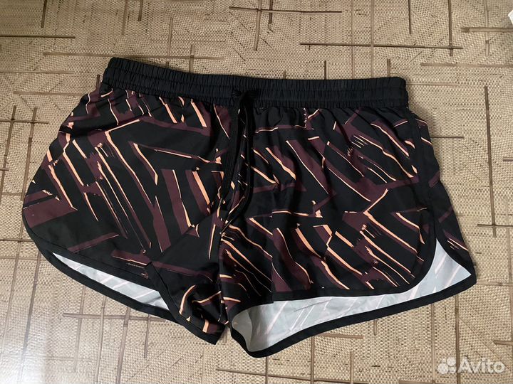 Шорты спортивные женские
