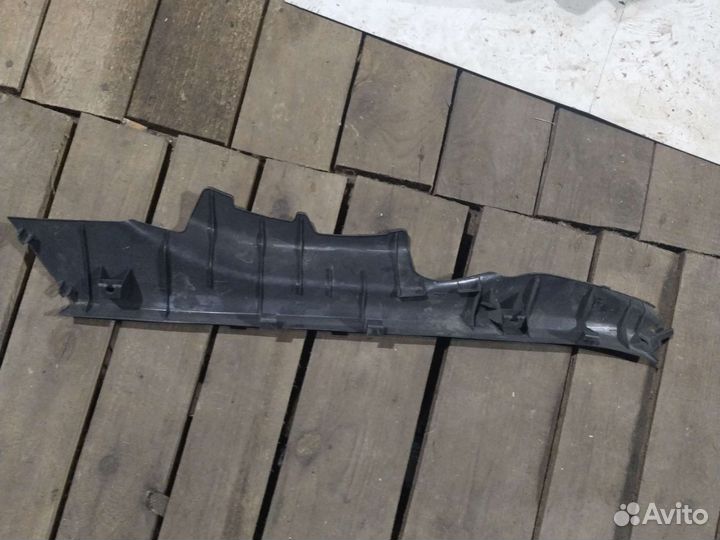 6255212190 Toyota Corolla Обшивка арки зад.лев