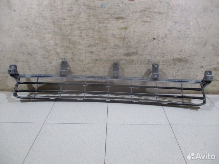 Решетка в бампер центральная Lexus LX 450d/570