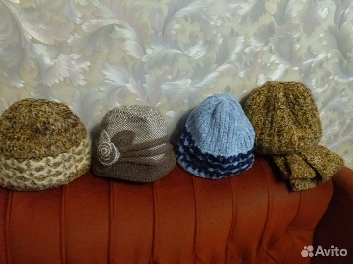 Шапки женские